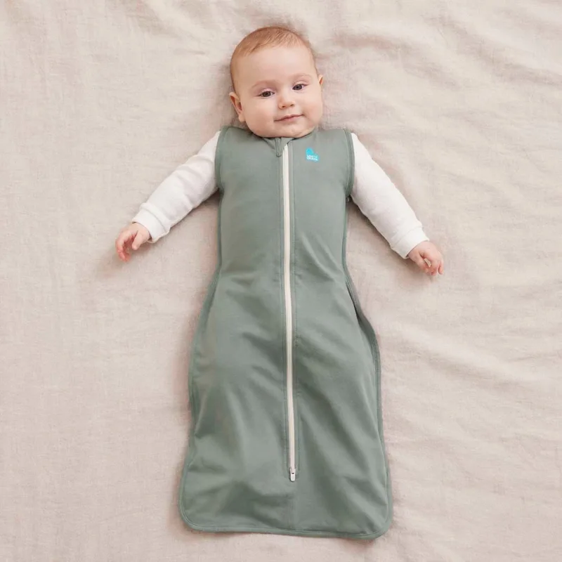 Love to Dream™ Babyslaapzak Swaddle Up™ - Inbakeren afbouwen - Baby 3-6 maanden - 6-8.5 kg - All Season - Dark Olive von Love to Dream in Deep Olive – Produktfoto 2 von 2