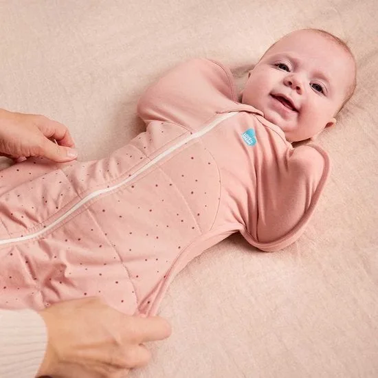 Love to Dream™ Babyslaapzak Swaddle Up™ - Inbakeren - Baby 0-3 maanden - 3.5-6 kg - Winter - 2.5 TOG by Love to Dream in Rose Pebble – product photo 4 of 4