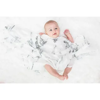 hydrofiele doek - swaddle - bamboo - 120x120 cm - Marble de Lulujo en Blanc – photo produit 5 sur 6