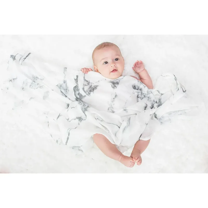 hydrofiele doek - swaddle - bamboo - 120x120 cm - Marble de Lulujo en Blanc – photo produit 5 sur 6