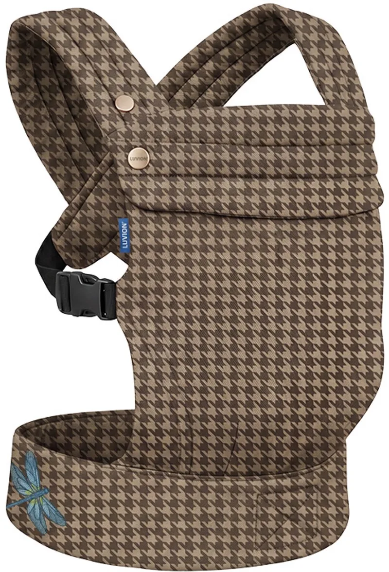 Baby carrier MILANO Shade Houndstooth - Draagzak Baby - Ergonomische Buikdrager en Rugdrager - OEKO-TEX® Katoen - Bruin met Hanenvoet Patroon van Luvion in Bruin (hanenvoet patroon) – productfoto