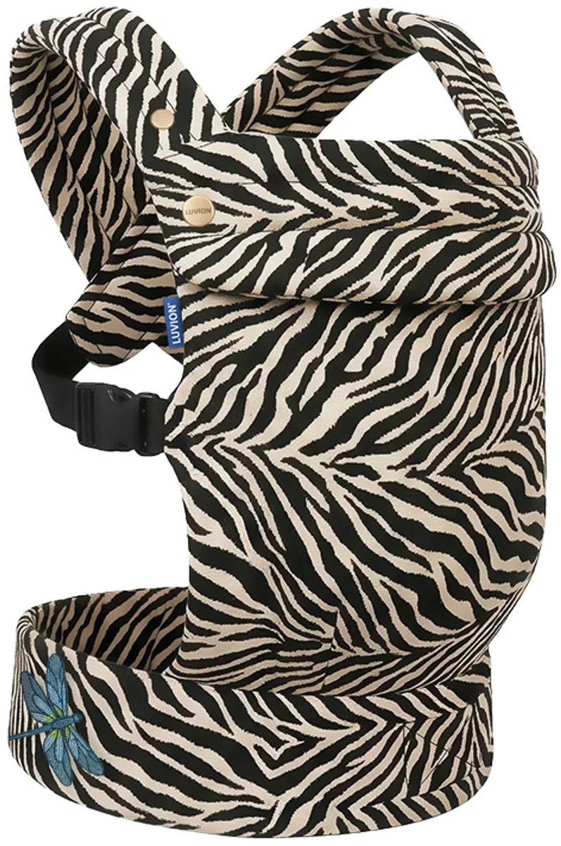 Baby carrier MILANO Zebra - Draagzak Baby - Ergonomische Buikdrager en Rugdrager - OEKO-TEX® Katoen - met Zwarte Zebra Patroon van Luvion in Wit – productfoto