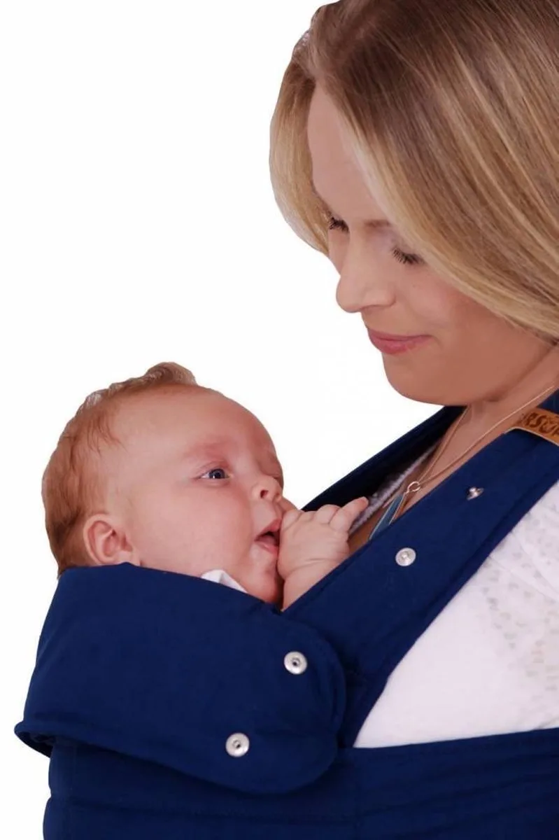Blauw Blue Ocean draagzak met klittenband sluiting voor het dragen van uw baby. van Marsupi in Blauw S/M – productfoto
