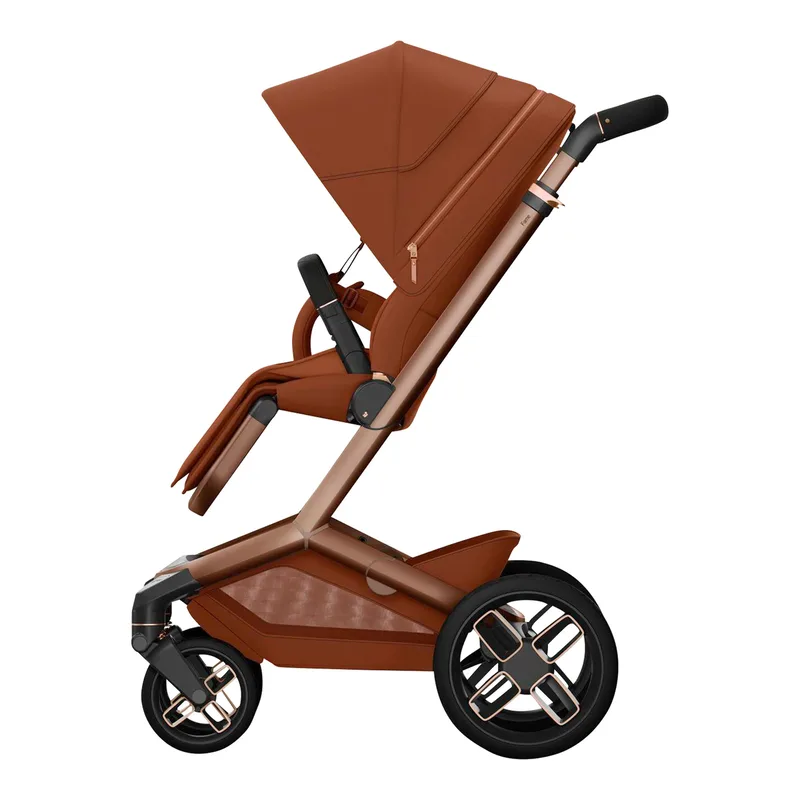 Premium Kinderwagen Fame van Maxi-Cosi in Bruin, 95,5 × 61,5 × 110 mm – productfoto 1 van 4