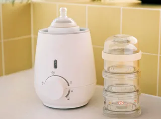 Mio Babyfles Little Dutch - 240 ml - Anti-koliek - Spiraalontwerp voorkomt verstopping - Siliconen van medische kwaliteit fra Mepal i Little Goose – produktbillede 4 af 4