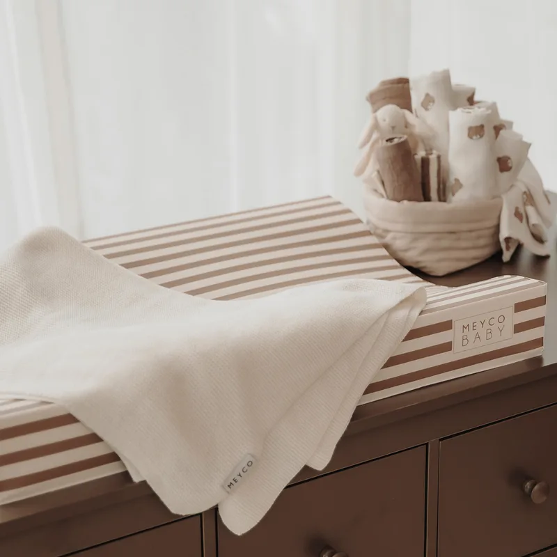 Aankleedkussen Meyco Fat Stripe Taupe by Meyco – product photo 2 of 4
