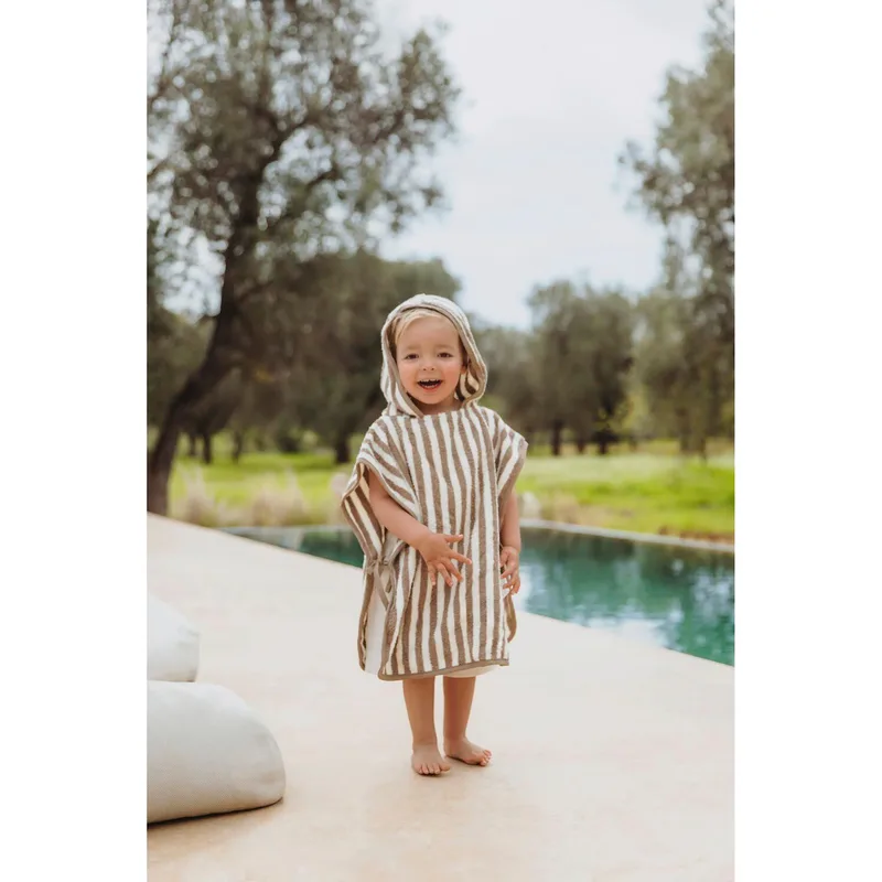 Badponcho bruin van Meyco in Bruin – productfoto 1 van 3