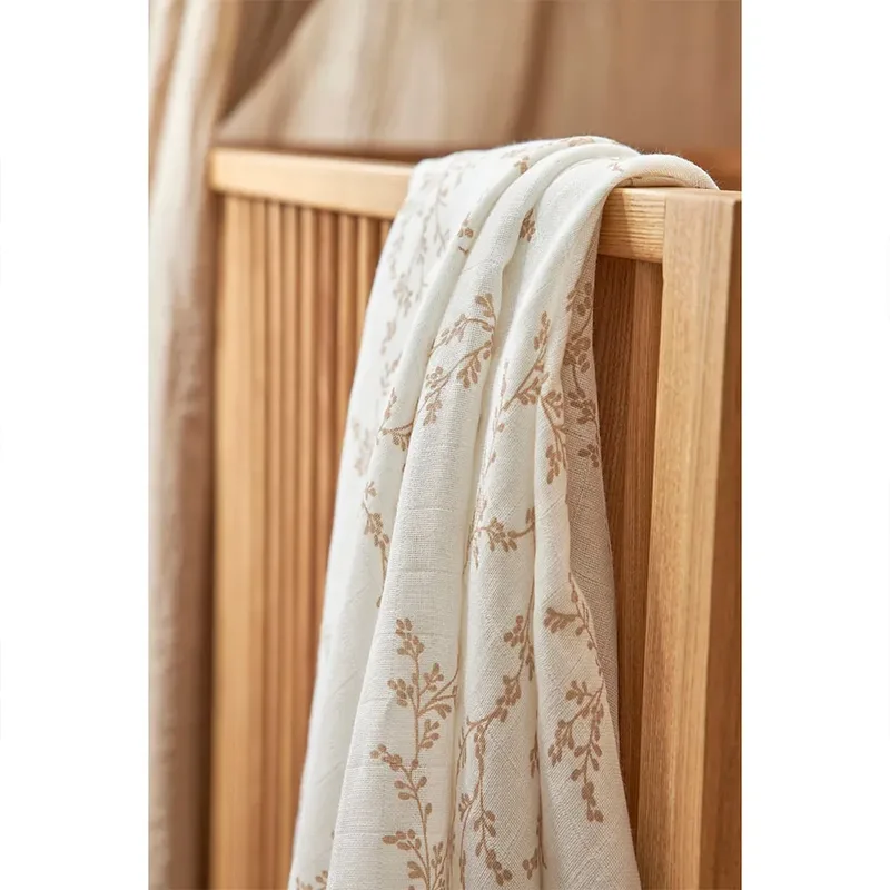 Branches swaddle - 2-pack - hydrofiel - 120x120cm van Meyco in Sand – productfoto 2 van 3
