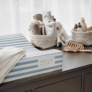 Fat Stripe aankleedkussen - 50x70cm von Meyco in Jeans Blue – Produktfoto 3 von 3