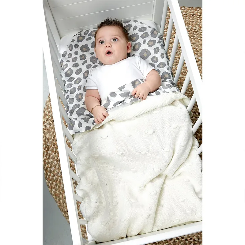 Knots wiegdeken - 75x100cm - 1.0 TOG de Meyco en Offwhite – photo produit 4 sur 5