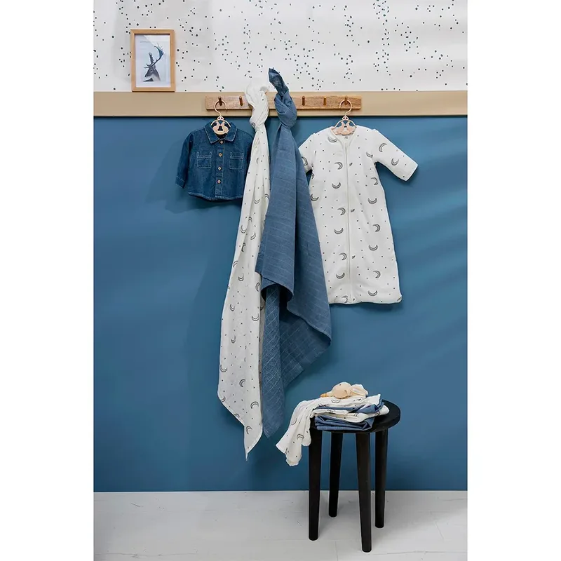 Moon swaddle - 2-pack - hydrofiel - 120x120cm fra Meyco i Indigo – produktbillede 3 af 4
