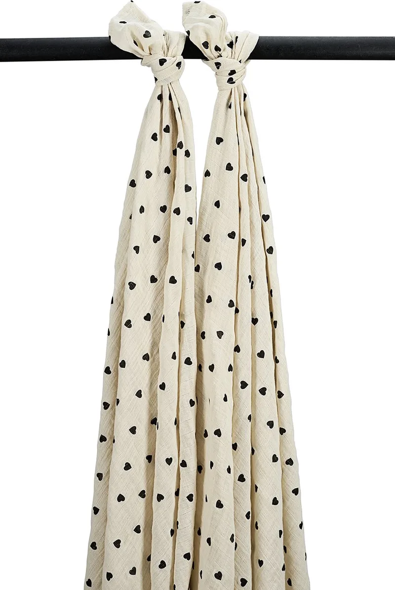 Sweet Heart swaddle - 2-pack - pre-washed hydrofiel - 120x120cm by Meyco in Soft Sand, Black – product photo