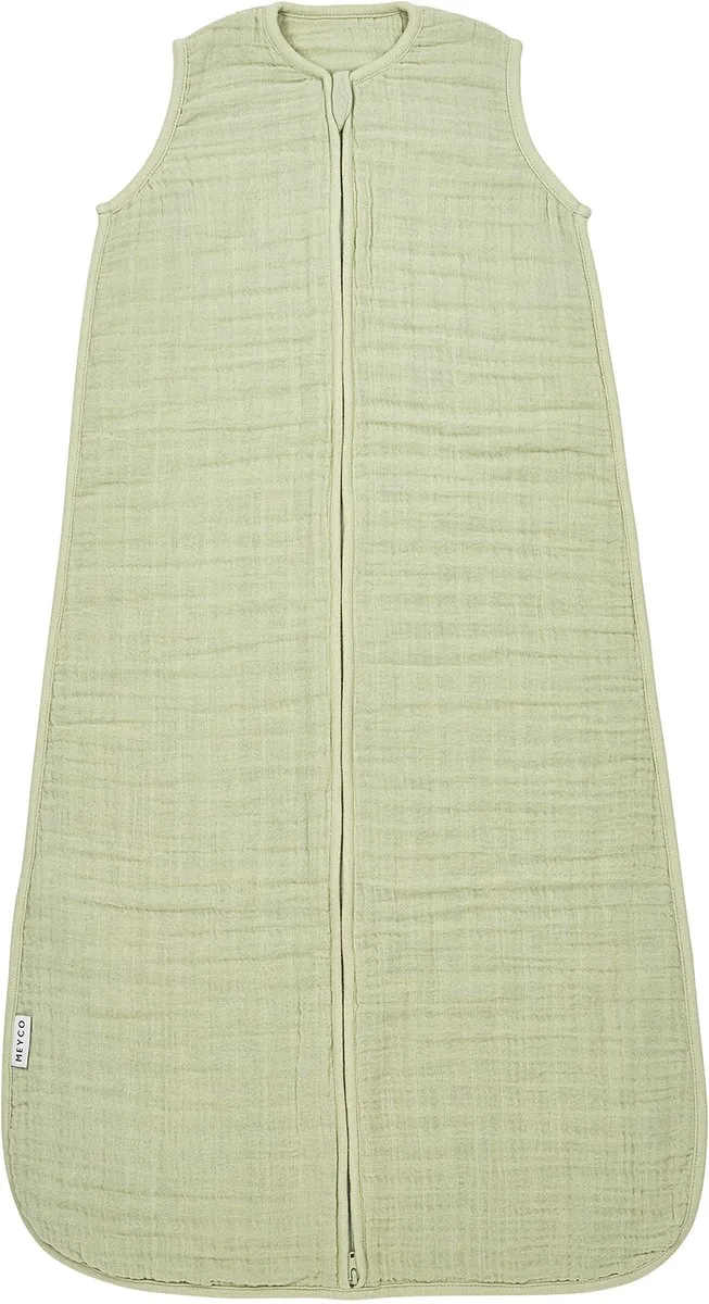 Uni baby zomerslaapzak - pre-washed hydrofiel - 110cm - 0.5 TOG van Meyco in Soft Olive – productfoto