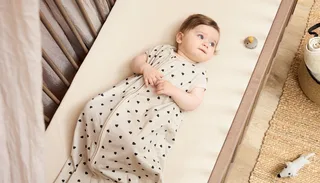 Uni hoeslaken juniorbed - jersey - 70x140/150cm by Meyco in Soft Sand – product photo 4 of 4