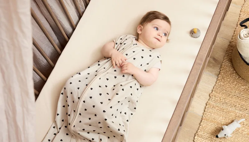 Uni hoeslaken juniorbed - jersey - 70x140/150cm by Meyco in Soft Sand – product photo 4 of 4