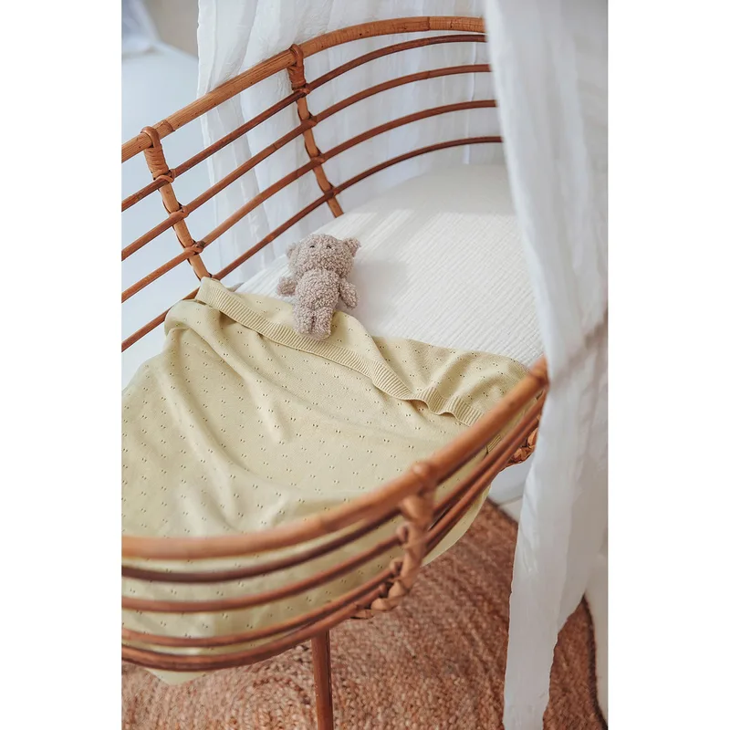 Uni hoeslaken wieg - pre-washed hydrofiel - 40x80cm von Meyco in Offwhite – Produktfoto 3 von 3