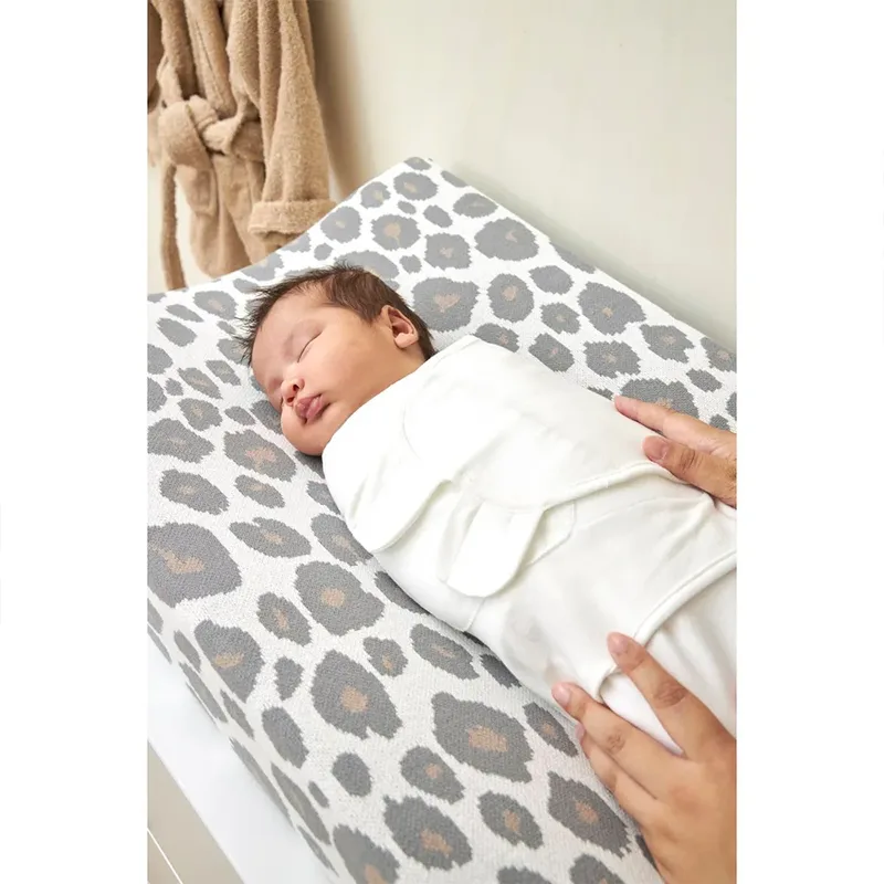 Uni swaddlemeyco inbakerdoek - offwhite - 0-3 maanden - 1.0 TOG från Meyco i Uni Offwhite – produktbild 2 av 4