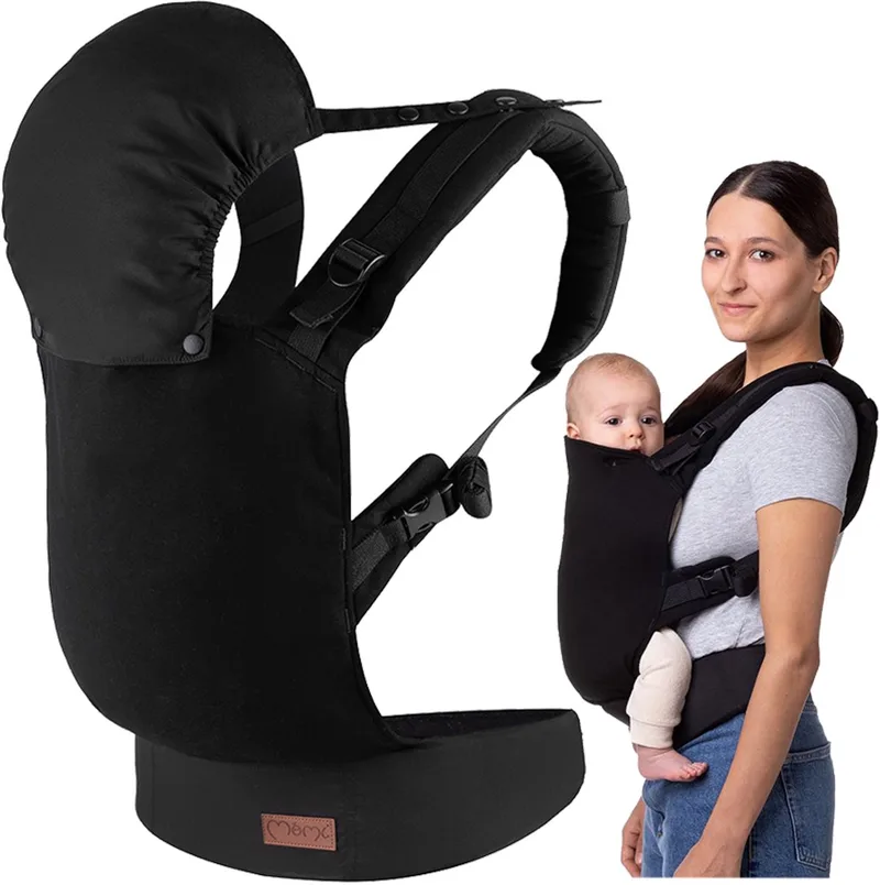 COLLET Draagzak - Ergonomische Babydrager - M-Positie - Verstelbaar - Met Afneembare Capuchon van MoMi in Zwart – productfoto