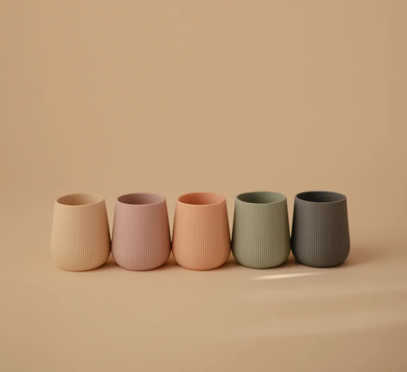 Beker Mushie Starter Cambridge Blue de Mushie – photo produit 2 sur 3