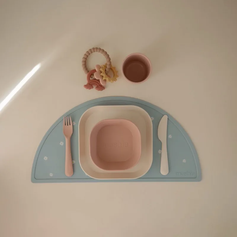 Kinderbestek Set Diner van Mushie in Blush – productfoto 2 van 4