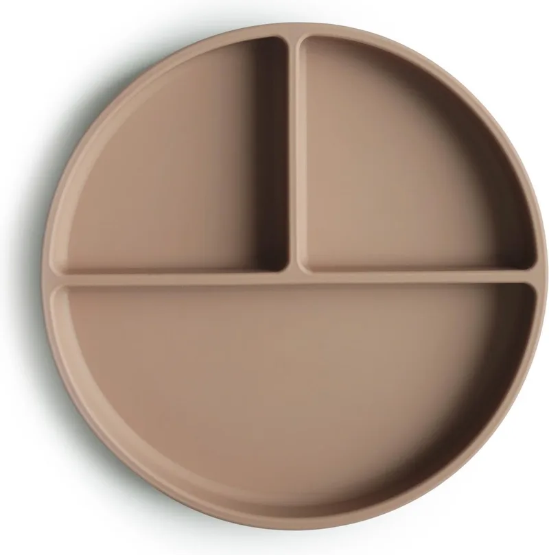 siliconen bord met zuignap | Natural | Bpa free | Plate | Kinderservies van Mushie in Naturel – productfoto