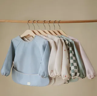 Slabber Mushie Long Sleeve Olive Check från Mushie – produktbild 2 av 3