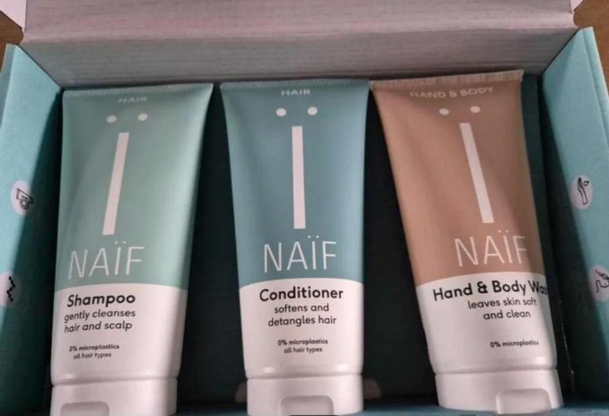 haarverzorgingsset + Hand & Body wash de Naïf – photo produit