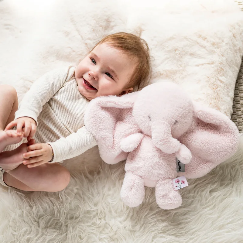 FanFan Knuffel Olifant - 30 cm - Zachte baby knuffel - Baby cadeau von Nattou in Rosa – Produktfoto 2 von 3