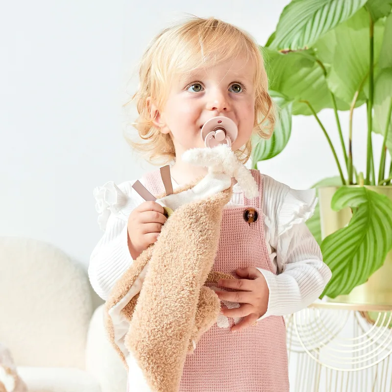 TEDDY Maxi Knuffeldoekje - Beer - 35 cm by Nattou in Karamel – product photo 3 of 3
