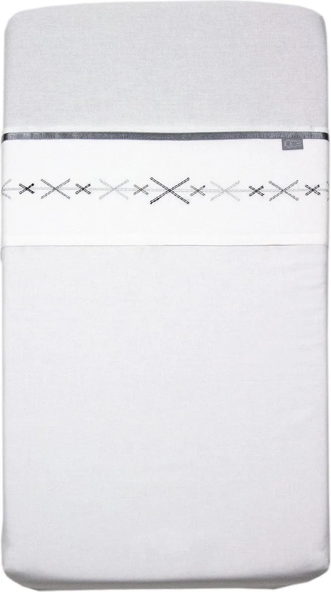 Wieglaken - Crozz - 75 x 100 cm - borduur + bias band van Nijntje in Iron – productfoto
