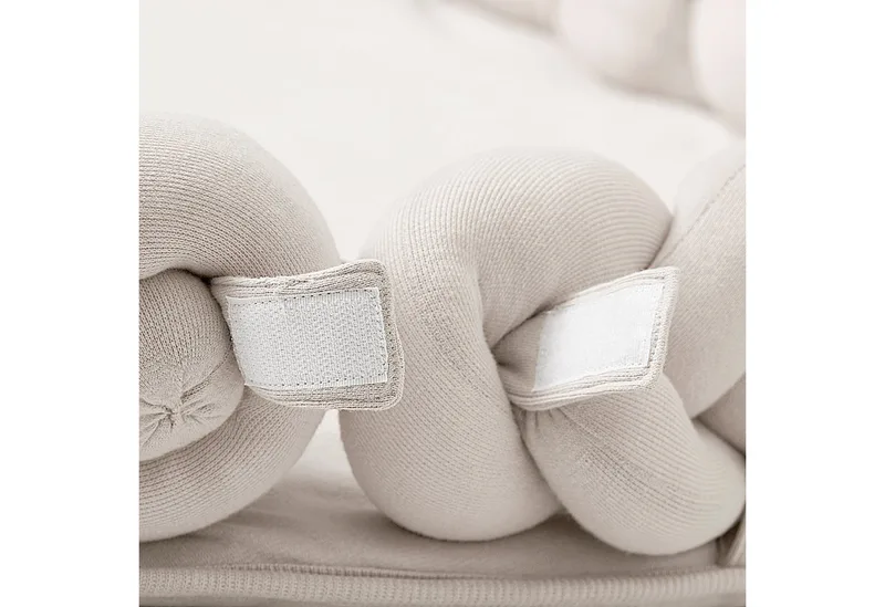 Knuffelnest, bednestje, reisbed Cocoon, Mozesmandje, 3in1: gevlochten bedslang + kruipdeken + babynest van Nordic Coast Company in Beige – productfoto 3 van 5