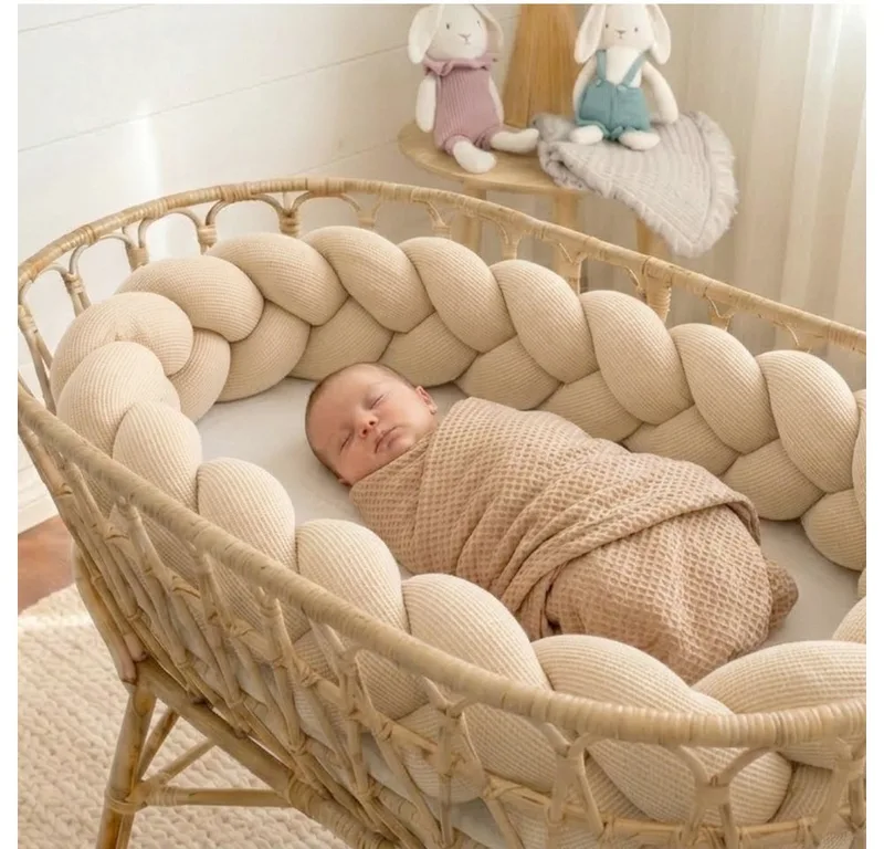 Nestchenschlange XXL Bettschlange geflochten, Bettschlange, Bettumrandung Babybett, Alternative zum Bettnestchen laborgeprüft 180cm, 200cm oder 300cm van Nordic Coast Company in Beige – productfoto 3 van 5