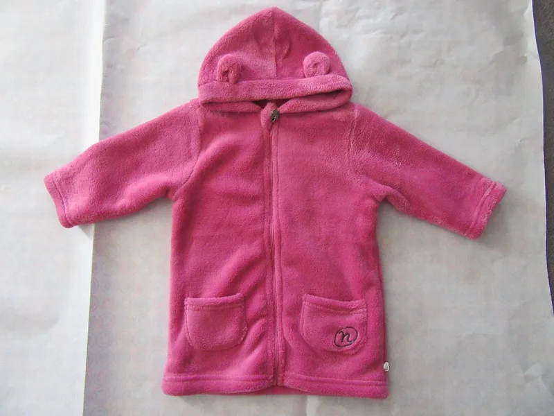 badjas in 80 ( 1jaar) Noukie's van Noukie's in Fuchia rose – productfoto