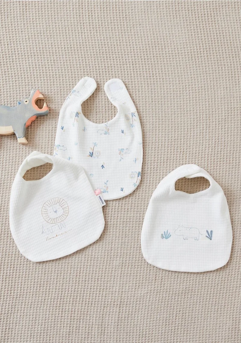 Bavet set - 3 pack - Wafeljersey slabbetjes met savanneprint by Noukie's in Ecru – product photo