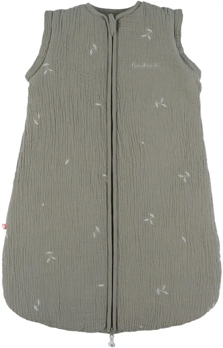 F&O Slaapzak Met Borduursel - Maat 70 cm - Gewatteerde Mousseline - Kaki van Noukie's in Groen – productfoto