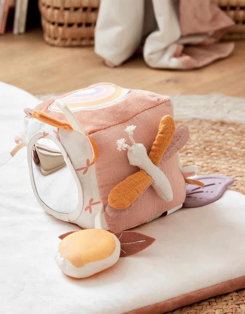 Knuffel - Activiteiten kubus - Popsie , gigi & Louli - veloudoux van Noukie's in Poederroze, Grieige, Ecru – productfoto