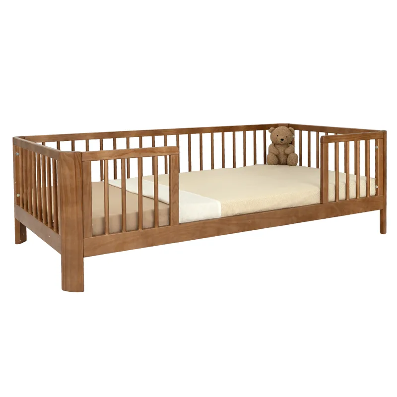 Peuterbed Novi Louise 80x160 Walnut (Ronde Hoek) van Novi Baby – productfoto 1 van 4