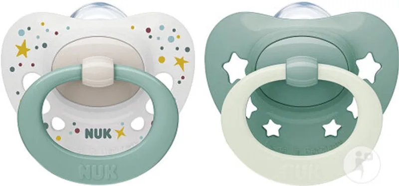 Classic | siliconen fopspenen | 2st. set | 18-36 maanden by NUK in White, Green – product photo