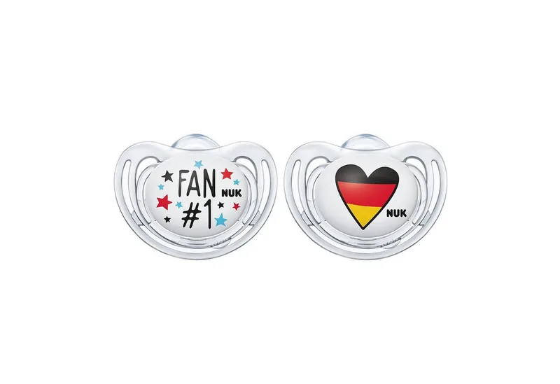 Schnuller NUK Baby Schnuller Fussball/Herz Silikon 6-18M by NUK – product photo
