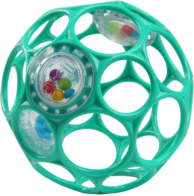baby rammelaar blauwgroen van Oball in Groen – productfoto