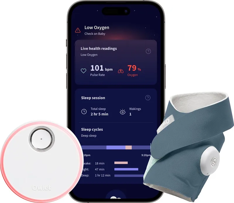 Dream Sock™ - Slimme Babyfoon die hartslag & zuurstof meet - Baby monitor die medisch gecertificeerd is voor baby's van 0 tot 18 maand fra Owlet i Bedtime Blue – produktbillede