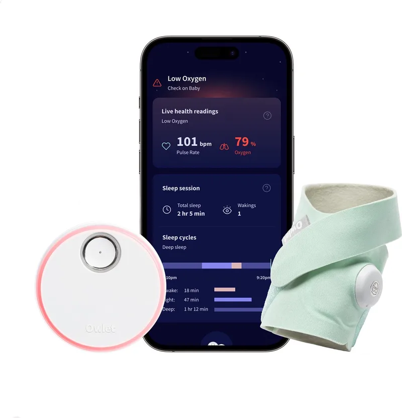 Dream Sock™ - Slimme Babyfoon die hartslag & zuurstof meet - Baby monitor die medisch gecertificeerd is voor baby's van 0 tot 18 maand by Owlet in Mint – product photo