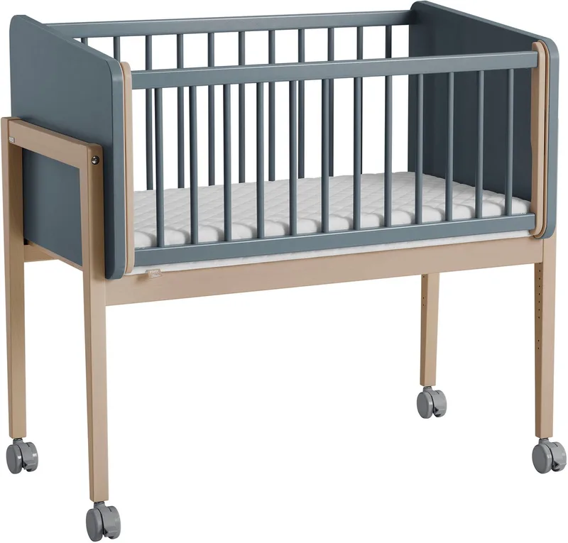 Beistellbett LITTLE CLOUD, mit Lattenrost, variabel höhenverstellbar, umbaubar zum Tiny Sofa von Paidi in Blau – Produktfoto 4 von 5