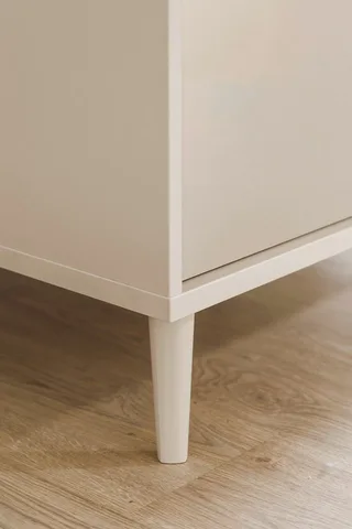 Kleiderschrank EEFJE in Beige mit Schublade und Türen, verschiedene Ausführungen (B/H/T ca. 95-123/139-204/41-57cm, mit 2 oder 3 Türen + Tiny-Variante) stabiler Drehtürenschrank aus Holz, mit Soft-Close-Funktion de Paidi en Beige, Marron – photo produit 5 sur 5