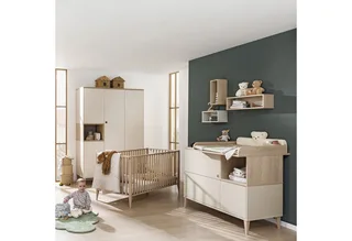 Kleiderschrank MILA & BEN Steiff by PAIDI in 4 Türen mit Push-to-open inkl. Kleiderstangen und Einlegeböden, Massivholz-Füße, Soft-Close från Paidi i Beige – produktbild 2 av 5