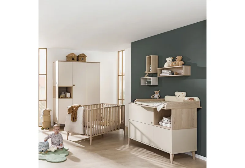 Kleiderschrank MILA & BEN Steiff by PAIDI in 4 Türen mit Push-to-open inkl. Kleiderstangen und Einlegeböden, Massivholz-Füße, Soft-Close från Paidi i Beige – produktbild 2 av 5