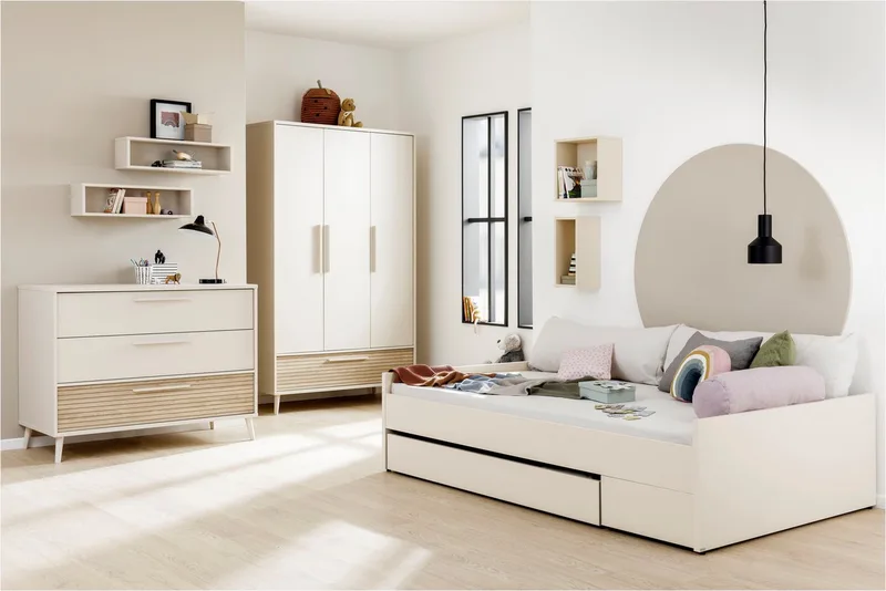 Wickelkommode EEFJE in 3 Schubladen mit Soft-Close, verschiedene Ausführungen, langlebige Kommode, geprüfte Sicherheit, Wickeltisch aus Holz by Paidi in Beige – product photo 2 of 5