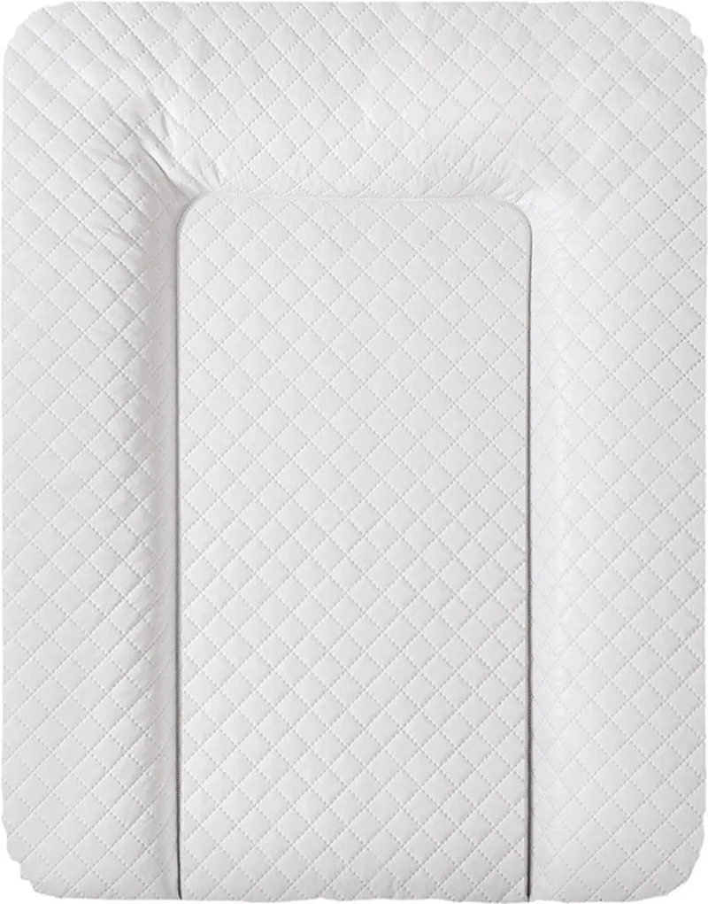 Aankleedkussen Wit Wasbaar - 70x50 cm van Petite Amélie in Wit met ruitjespatroon – productfoto