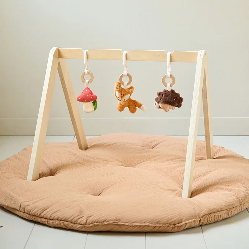 Babygym Hout - Magisch Bos - Montessori Baby Speelgoed - Incl. 3 Bosdieren met Natuurlijke Geluiden - Naturel Hout & Waterbasis Verf - Veilige, Betoverende Speelomgeving van Petite Amélie in Naturel – Bos Thema – productfoto