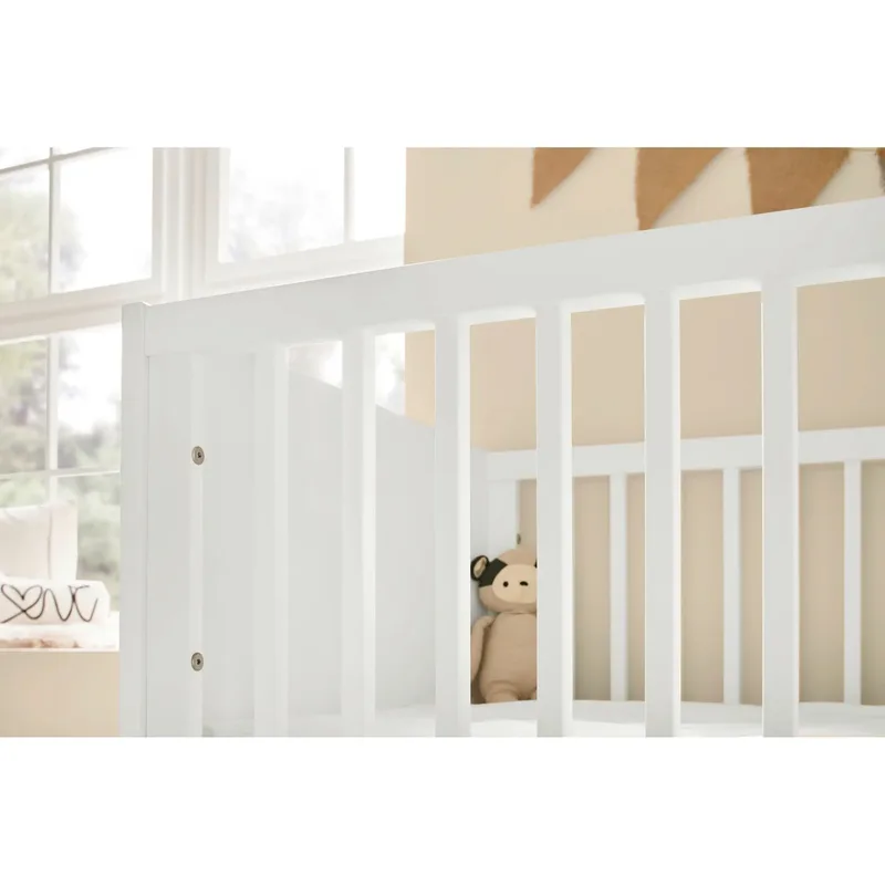 Babybett Juna 140 x 70 cm by Pinolino in White, 144 × 77 × 87 mm – product photo 1 of 2